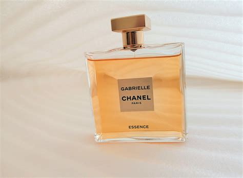 gabrielle chanel essence review